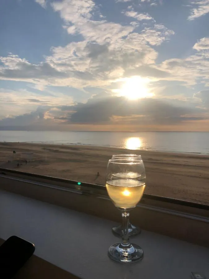Luxe App - Zeedijk Mariakerke - Prachtig Zeezicht Apartment Ostend